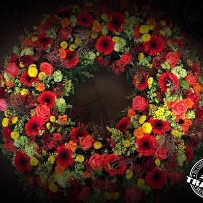 8. Kranz, rund gesteckt