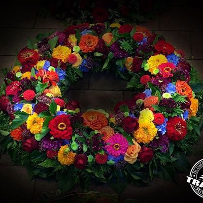 3. Kranz, rund gesteckt